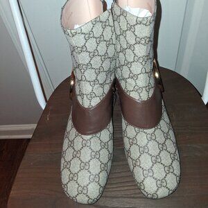 Gucci ankle boots 10.5 GG Supreme